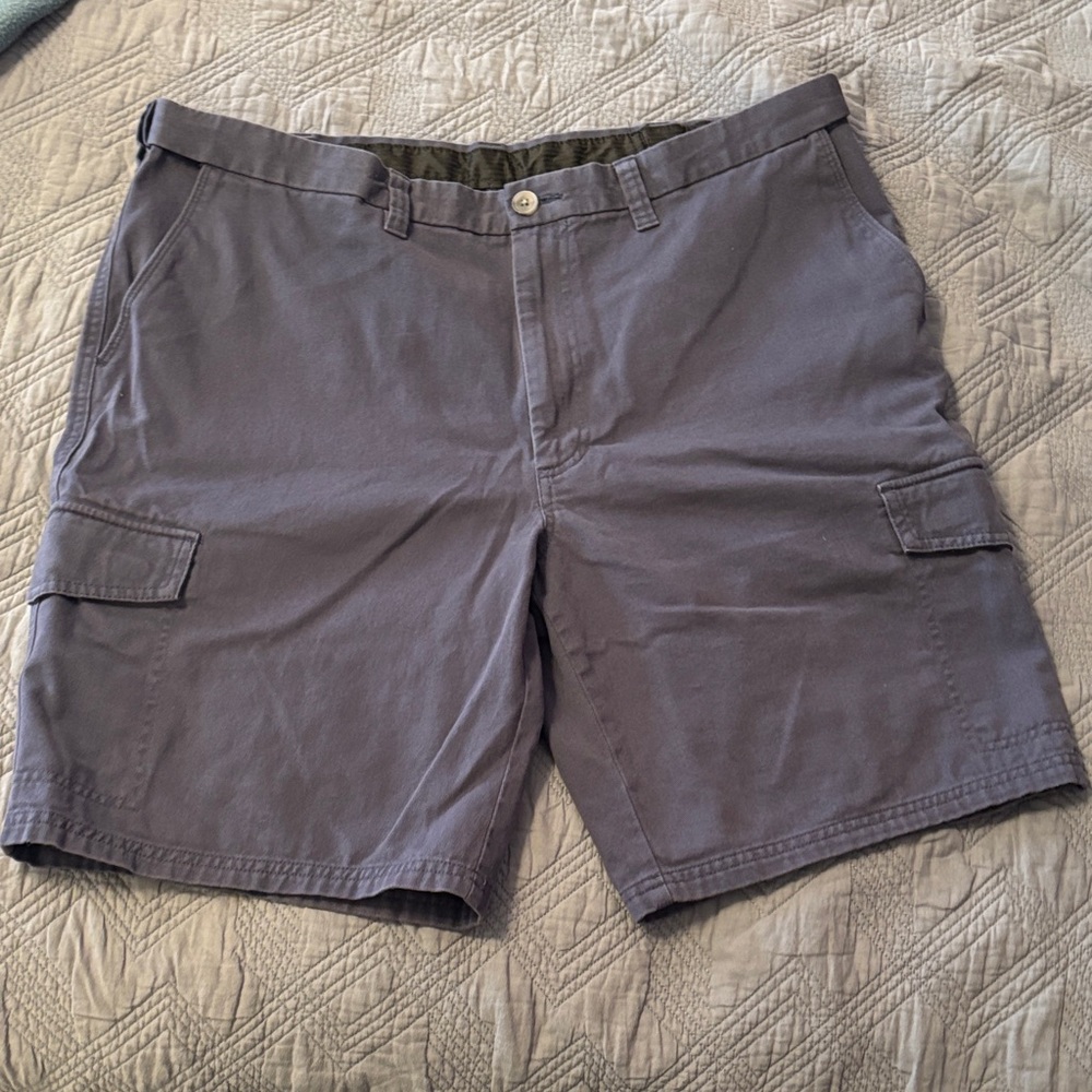 Haggar Men's Cargo Shorts in Slate Blue